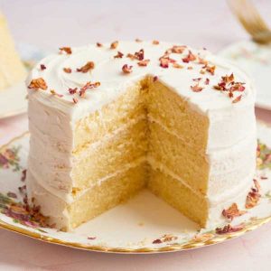 Freshcream & buttercream cake